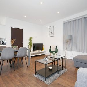 Imperial Middlesex Street Apartments